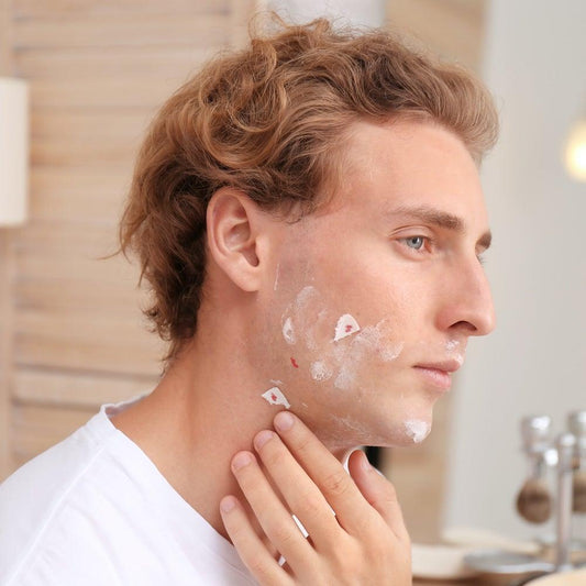 4 conseils pour éviter et soigner les coupures liées au rasage - Raz★War